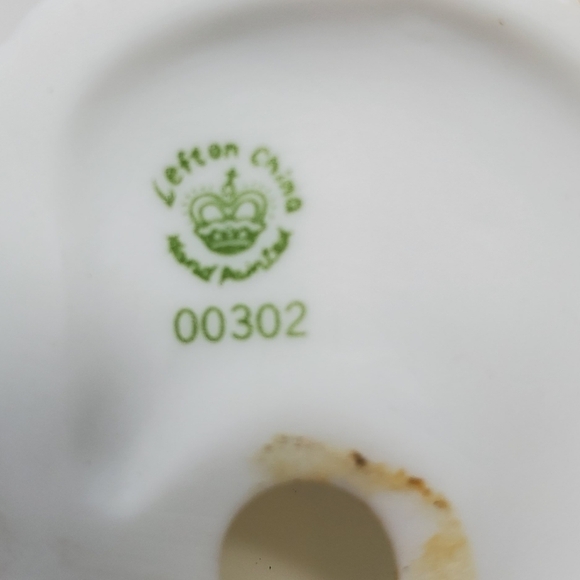 VINTAGE LEFTON CHINA HAND PAINTED BRIDE AND GROOM FIRST KISS - Picture 11 of 11